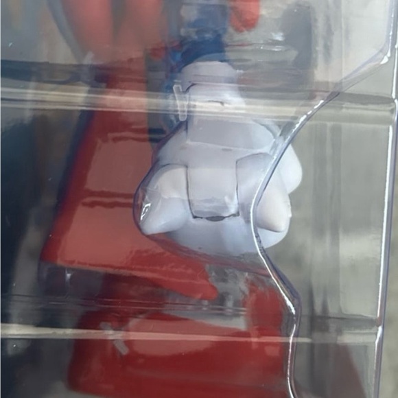 DC x Sonic the Hedgehog Knuckles as Superman 5” Jakks Pacific - Picture 4 of 12